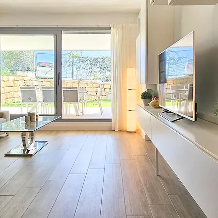 Luxury Ground Floor - 300 M To Cabopino Golf Marbella